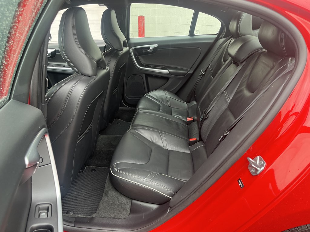 2016 Volvo S60 Image 16