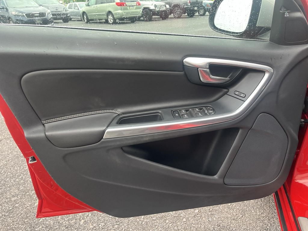 2016 Volvo S60 Image 24