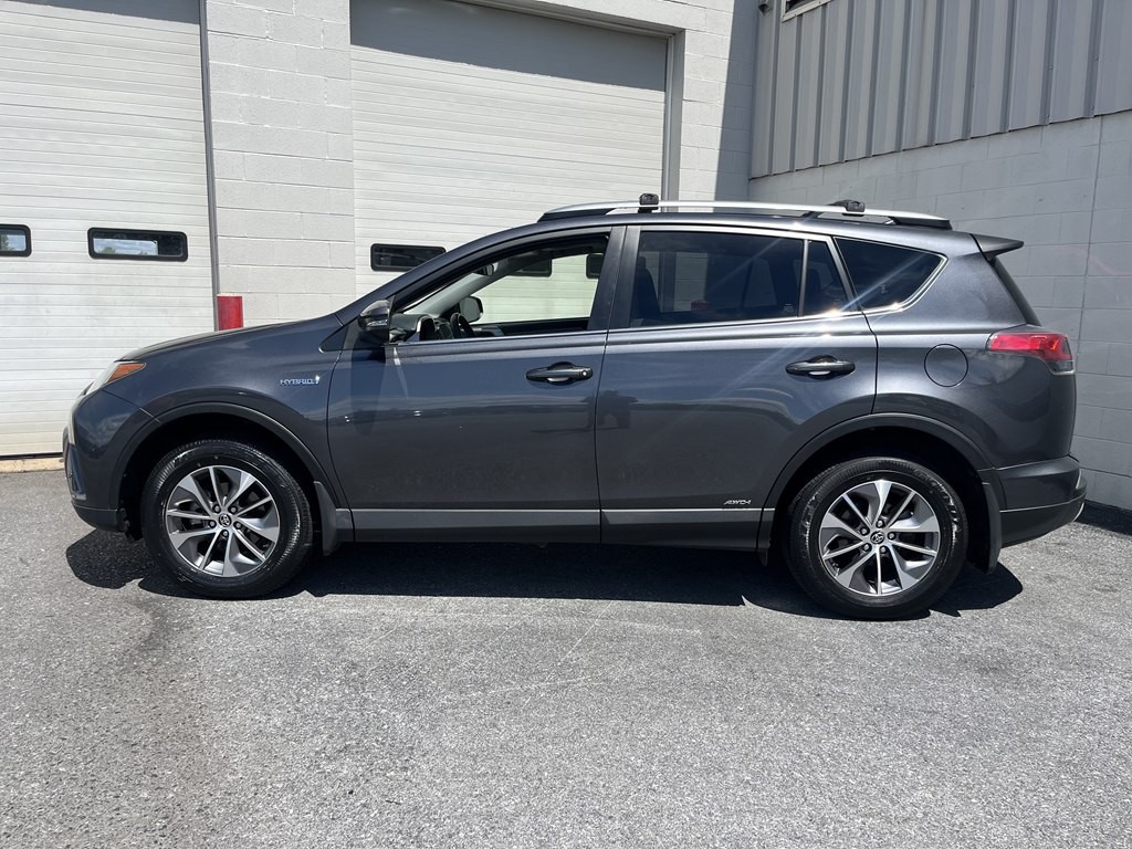 2017 Toyota Rav4 Image 6