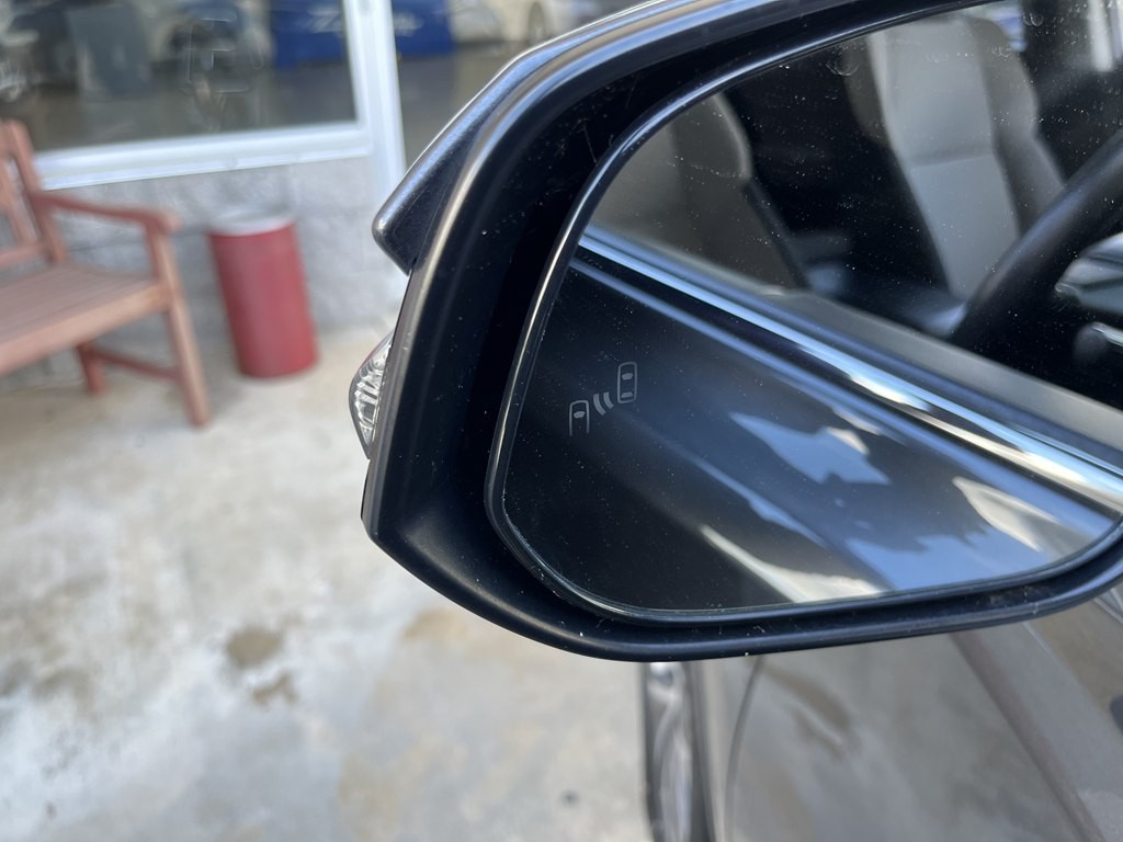 2017 Toyota Rav4 Image 23