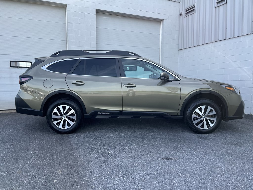 2022 Subaru Outback Image 2