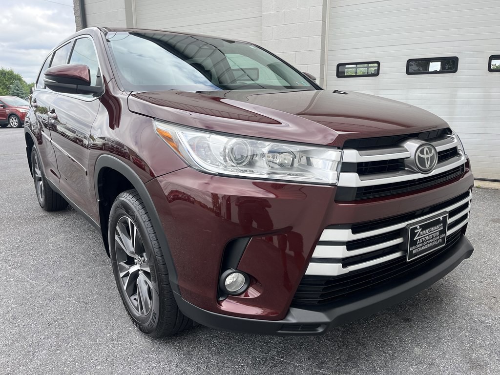 2019 Toyota Highlander Image 1