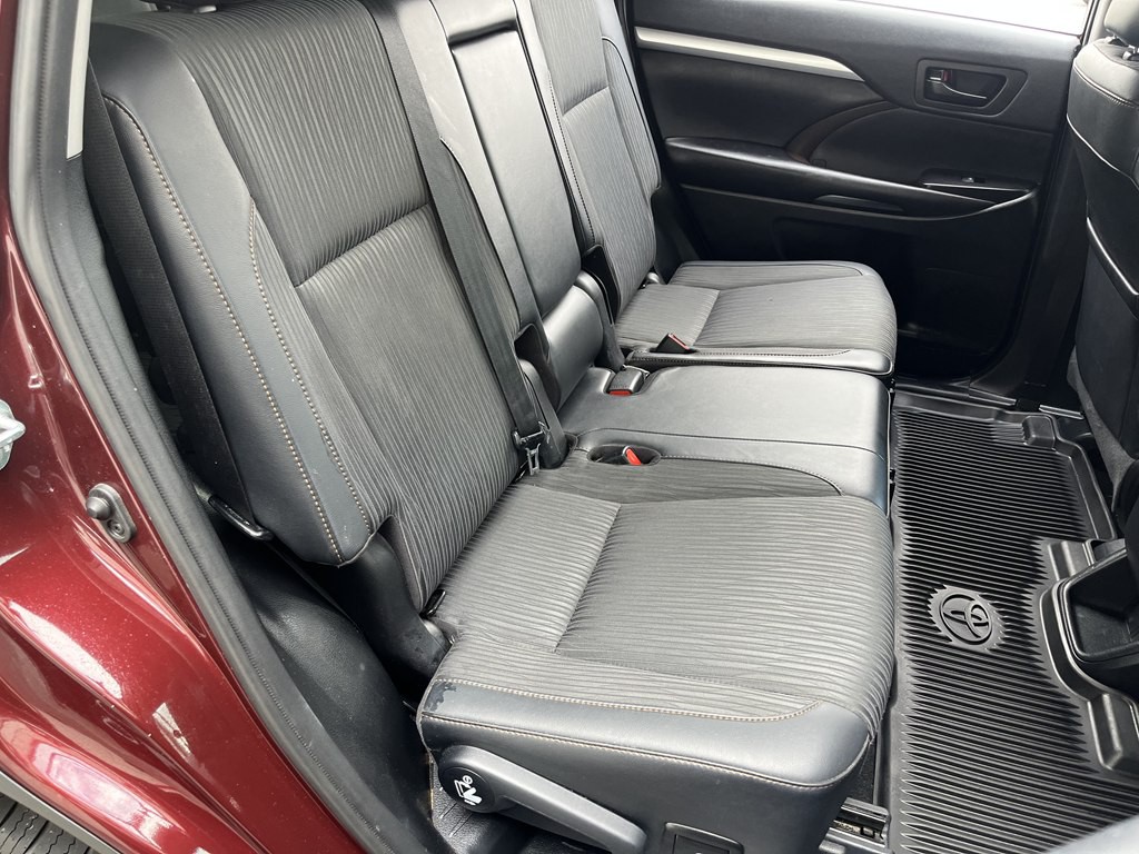 2019 Toyota Highlander Image 12