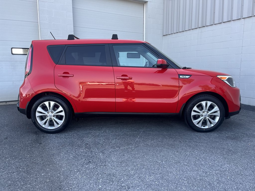 2016 Kia Soul Image 2