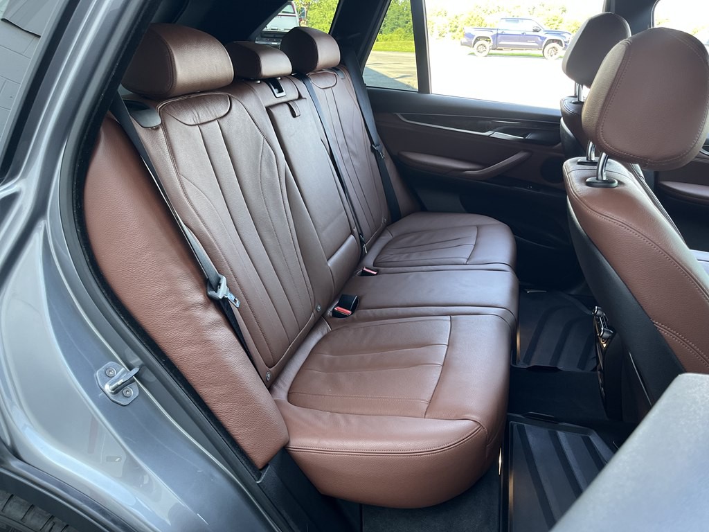 2017 BMW X5 Image 18