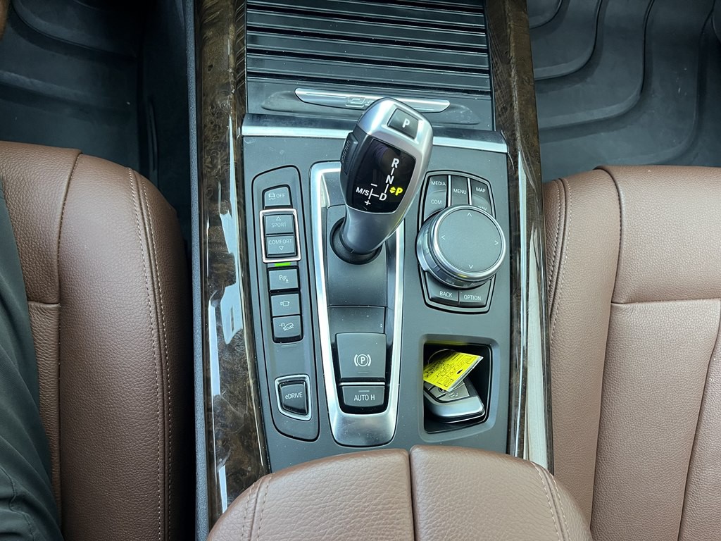 2017 BMW X5 Image 36