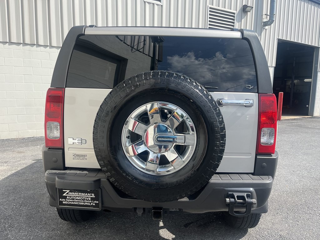 2009 HUMMER H3 Image 4