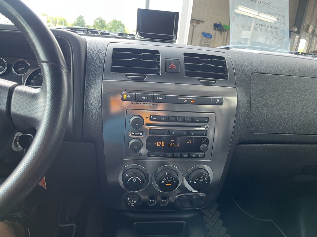 2009 HUMMER H3 Image 11