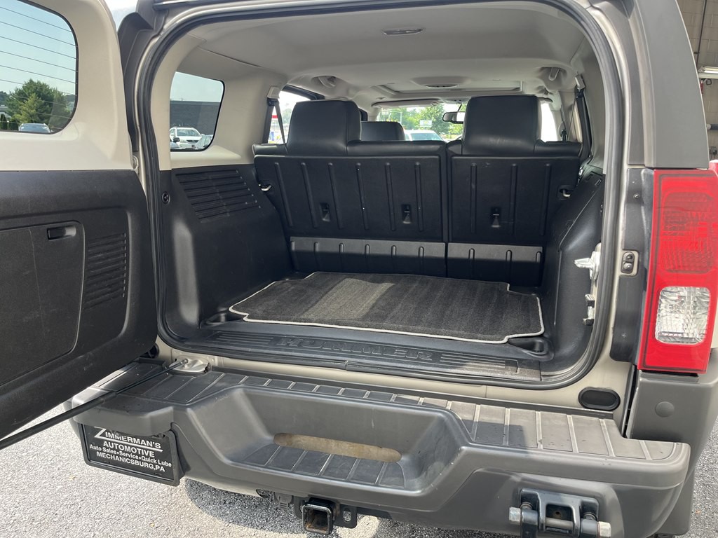 2009 HUMMER H3 Image 18