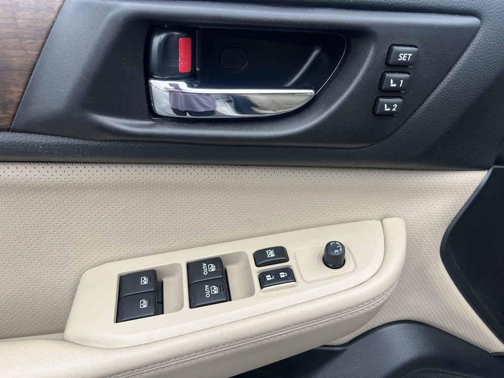 2016 Subaru Outback Image 24