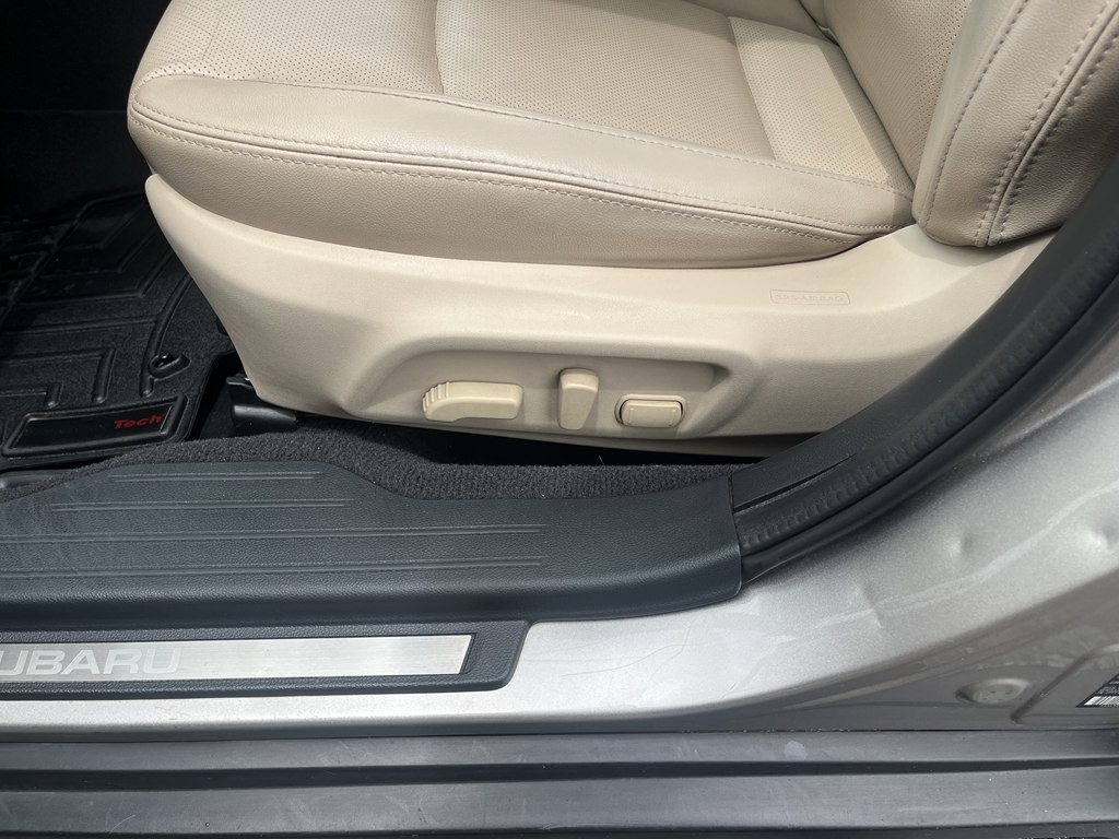 2016 Subaru Outback Image 26