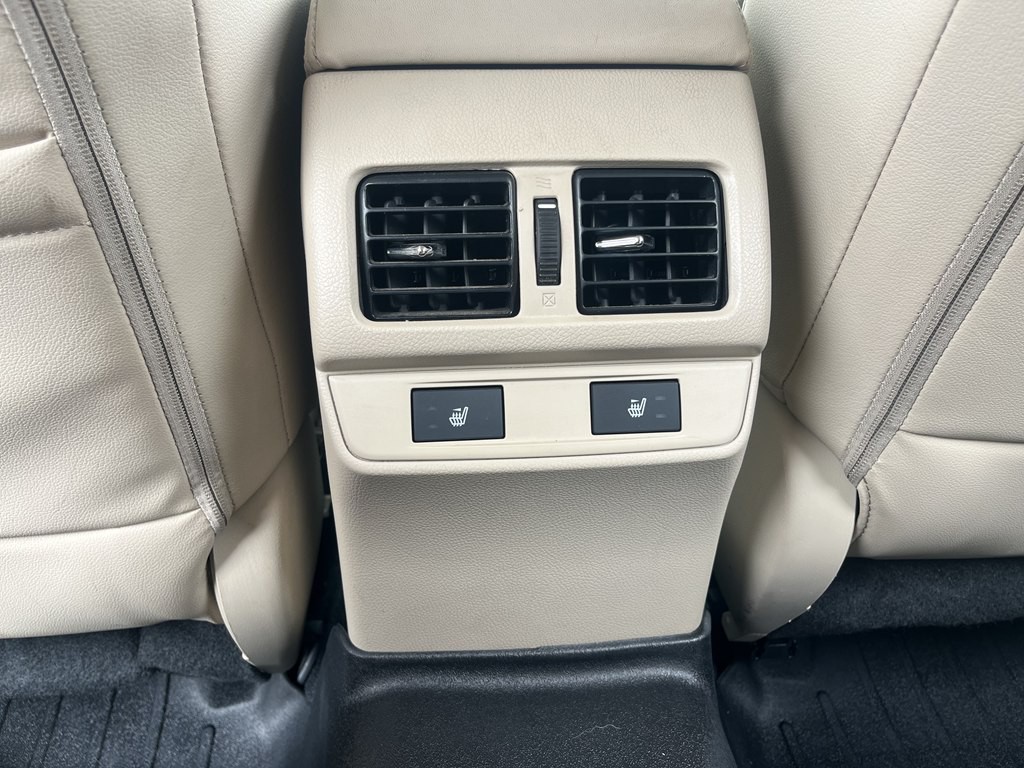2016 Subaru Outback Image 36
