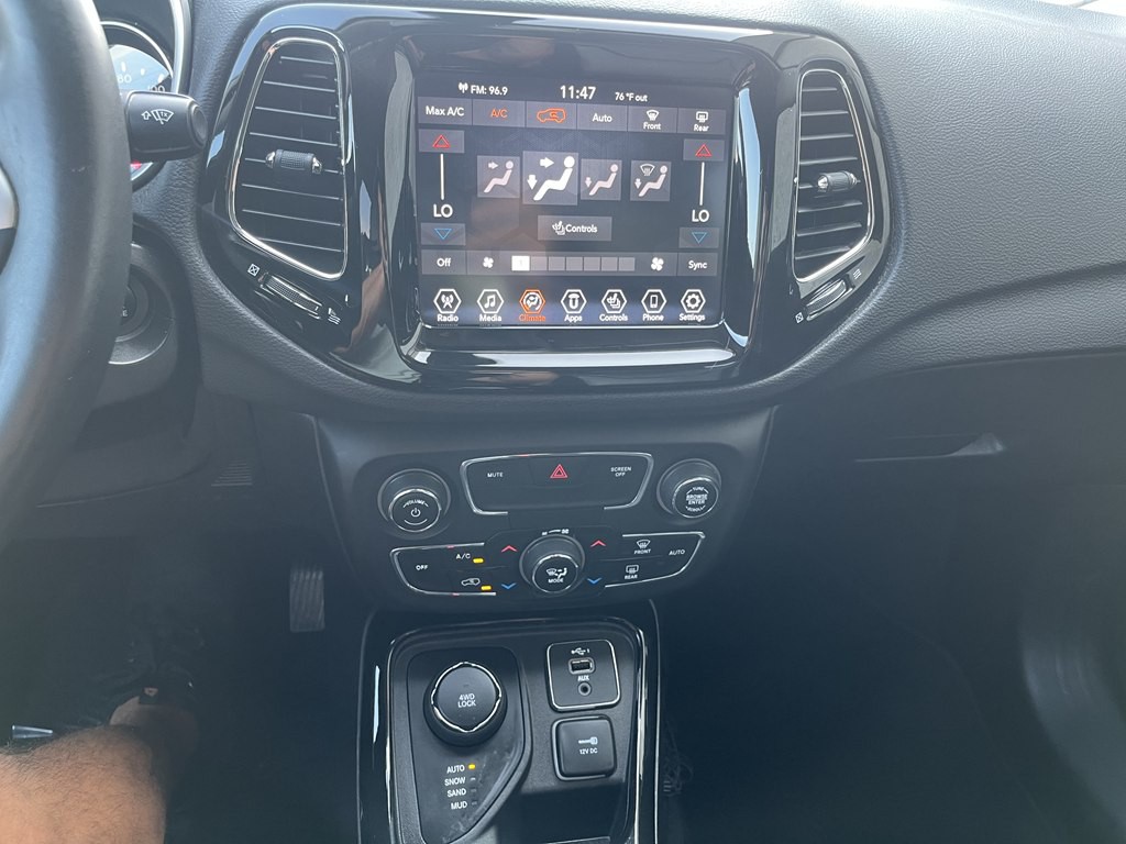 2019 Jeep Compass Image 10