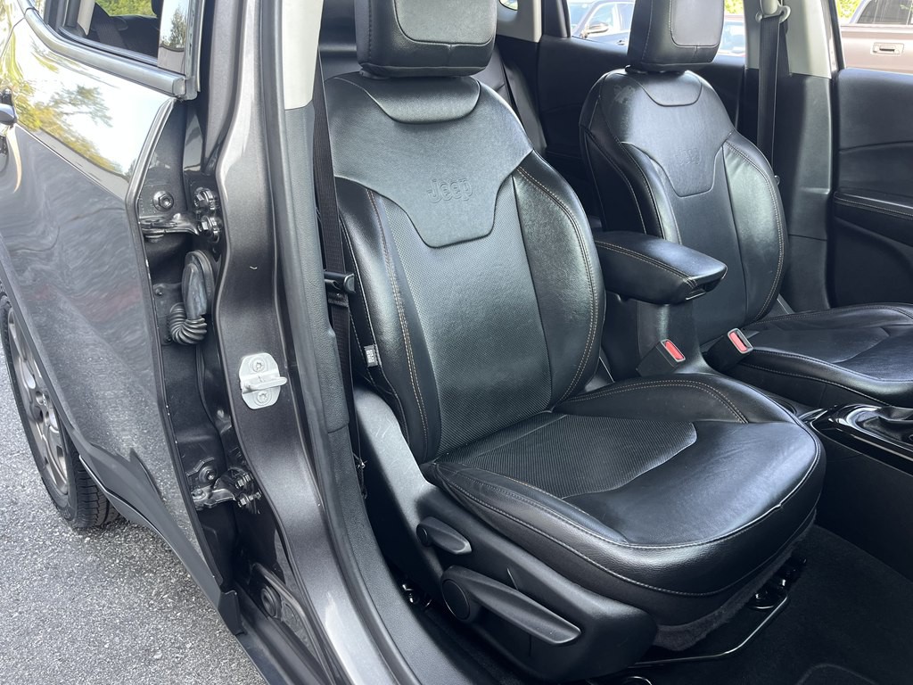 2019 Jeep Compass Image 13