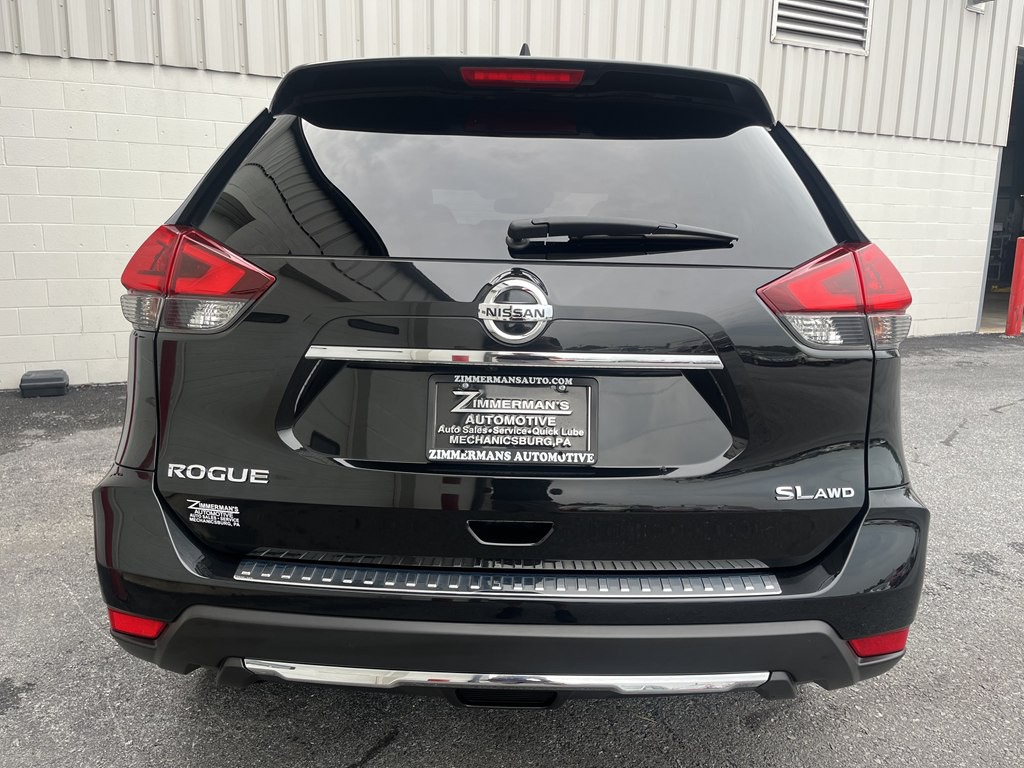 2018 Nissan Rogue Image 4
