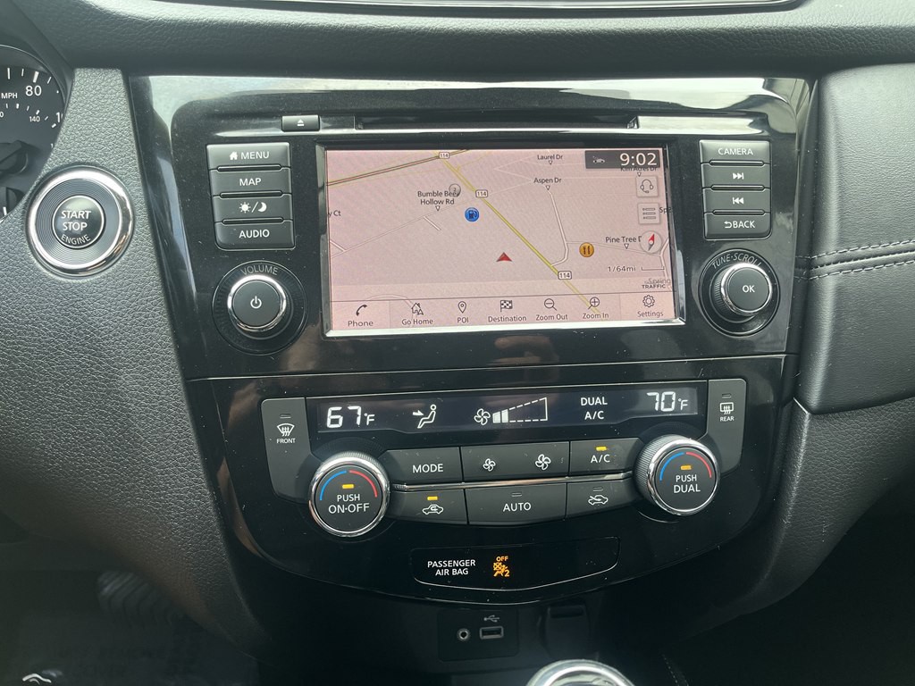 2018 Nissan Rogue Image 11