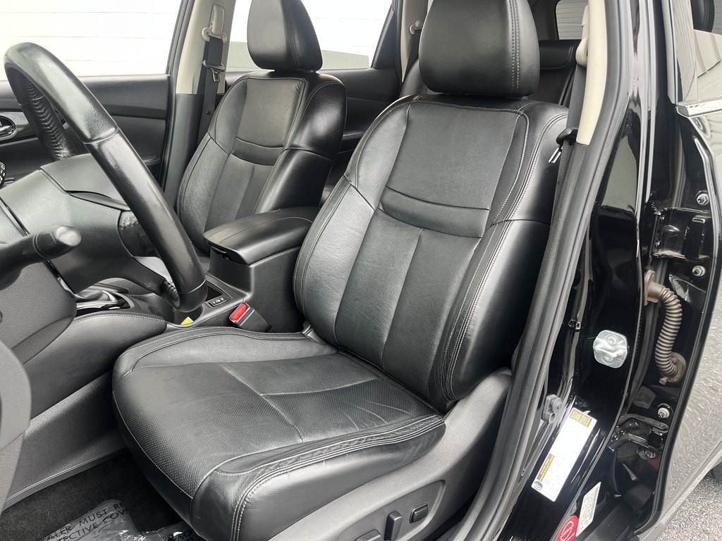 2018 Nissan Rogue Image 12