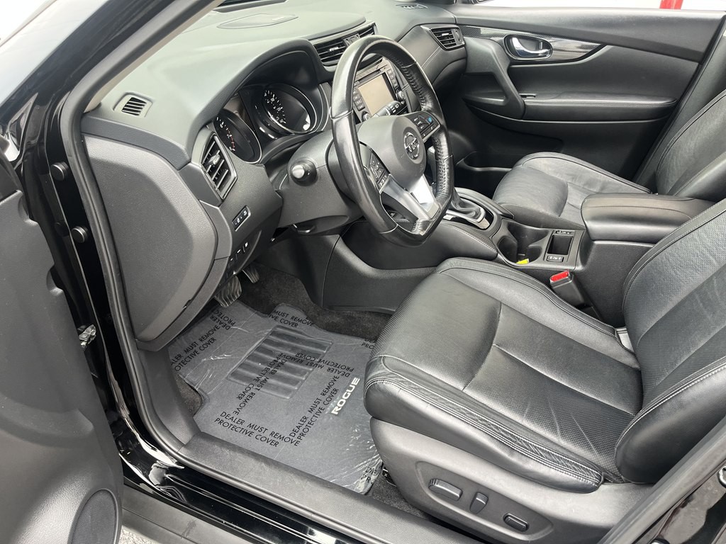 2018 Nissan Rogue Image 13