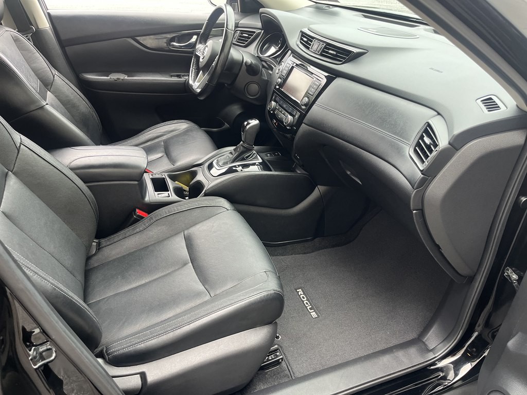 2018 Nissan Rogue Image 15
