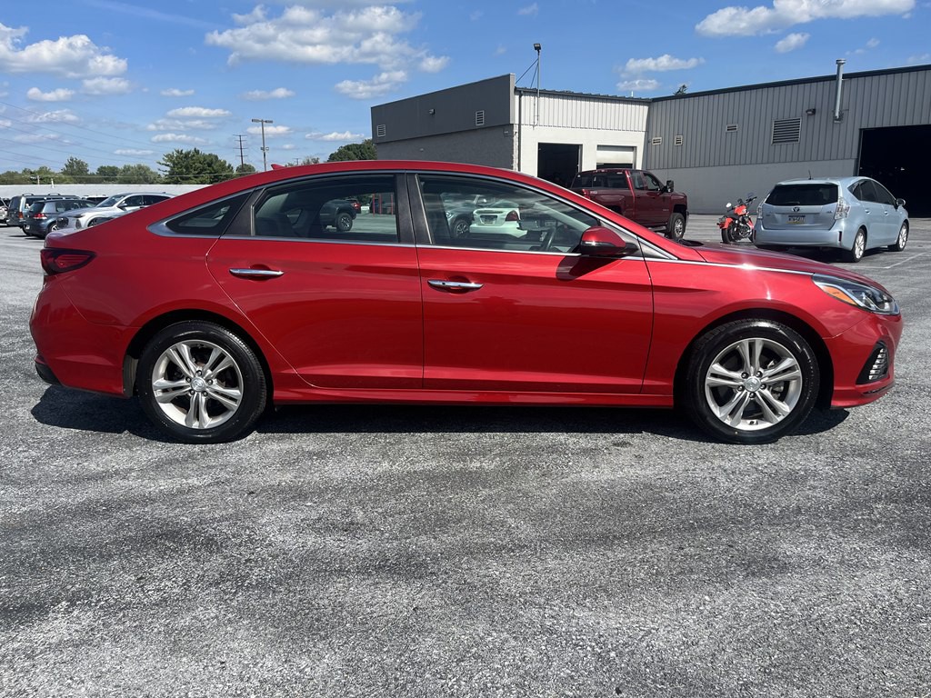 2019 Hyundai Sonata Image 2