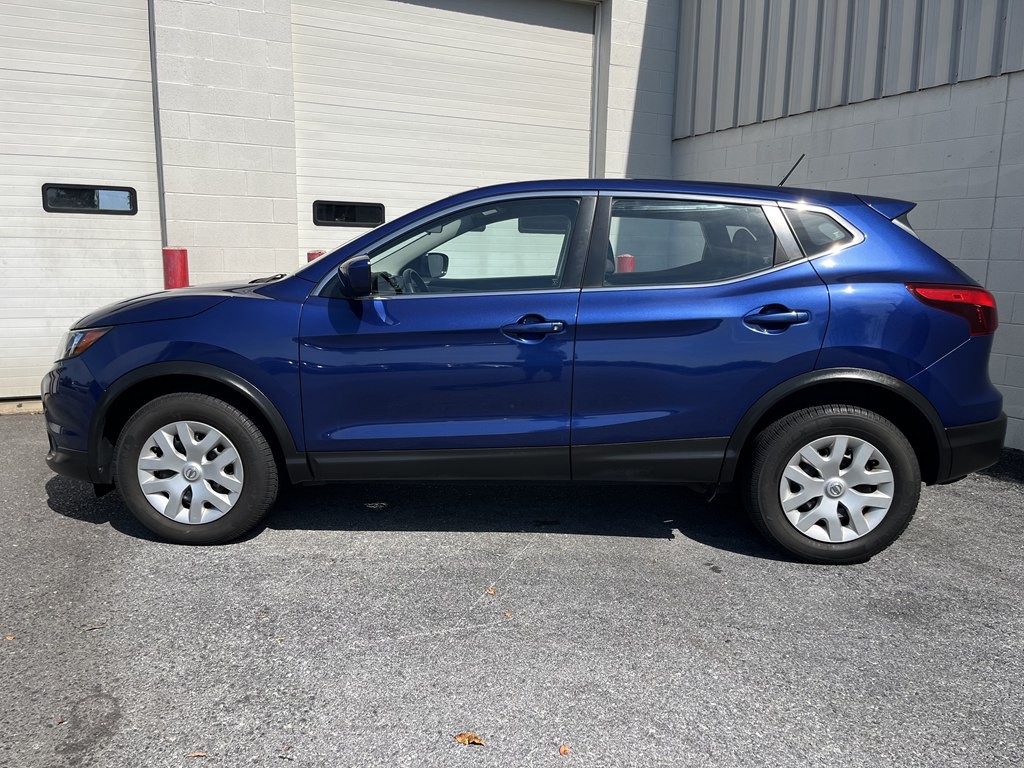 2018 Nissan Rogue Image 6