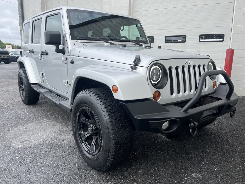 2011 Jeep Wrangler Unlimited Image 1