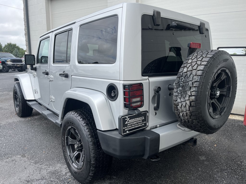 2011 Jeep Wrangler Unlimited Image 5