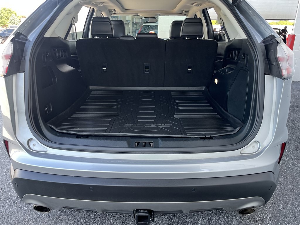 2020 Ford Edge Image 19