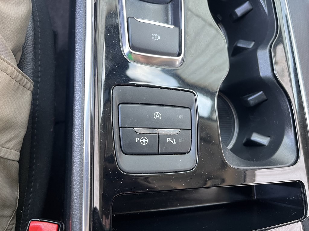 2020 Ford Edge Image 34