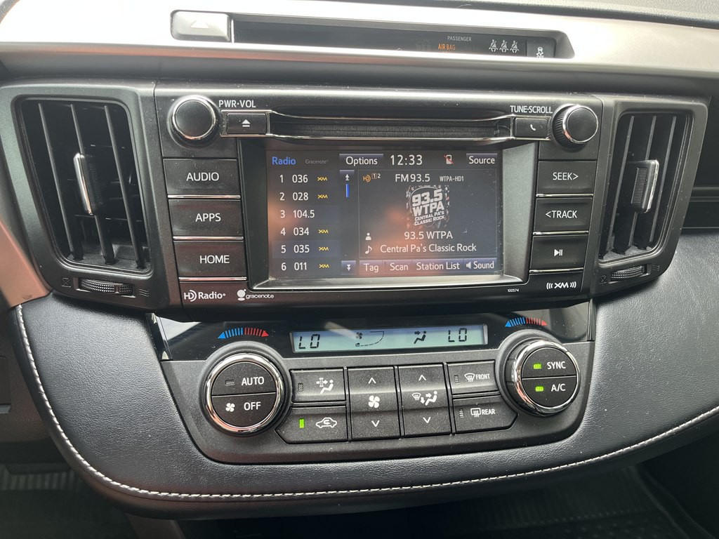 2017 Toyota Rav4 Image 11