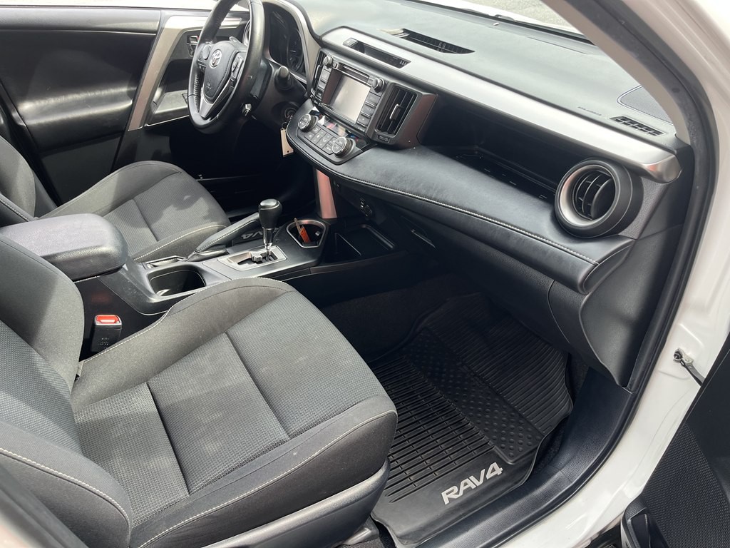 2017 Toyota Rav4 Image 15