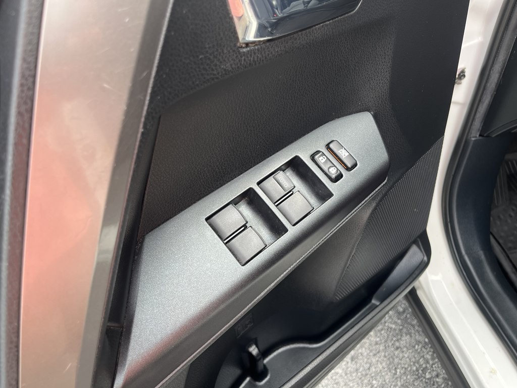 2017 Toyota Rav4 Image 19