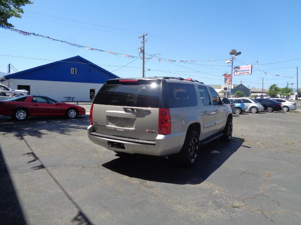 2007 GMC Yukon Image 6