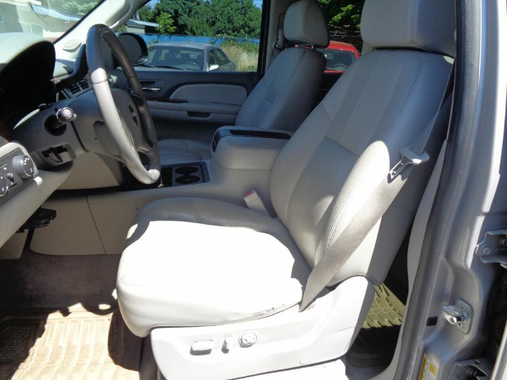 2007 GMC Yukon Image 10