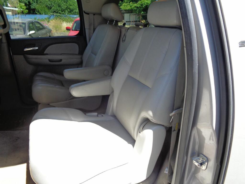 2007 GMC Yukon Image 11