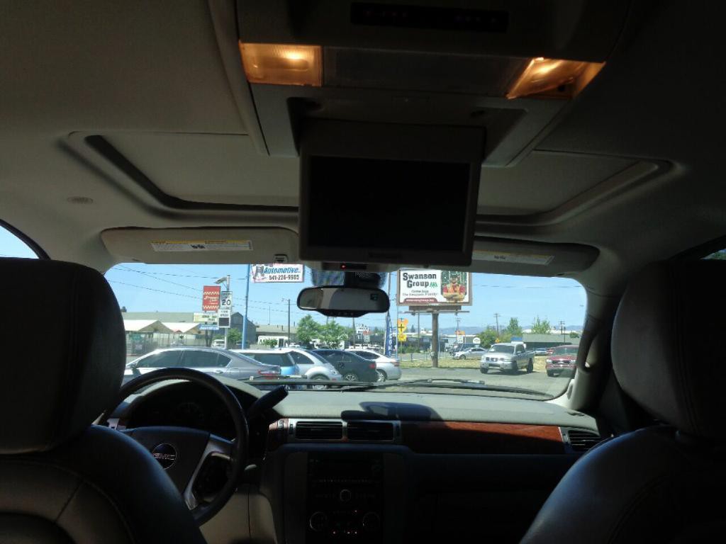 2007 GMC Yukon Image 12