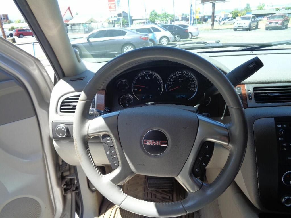 2007 GMC Yukon Image 14