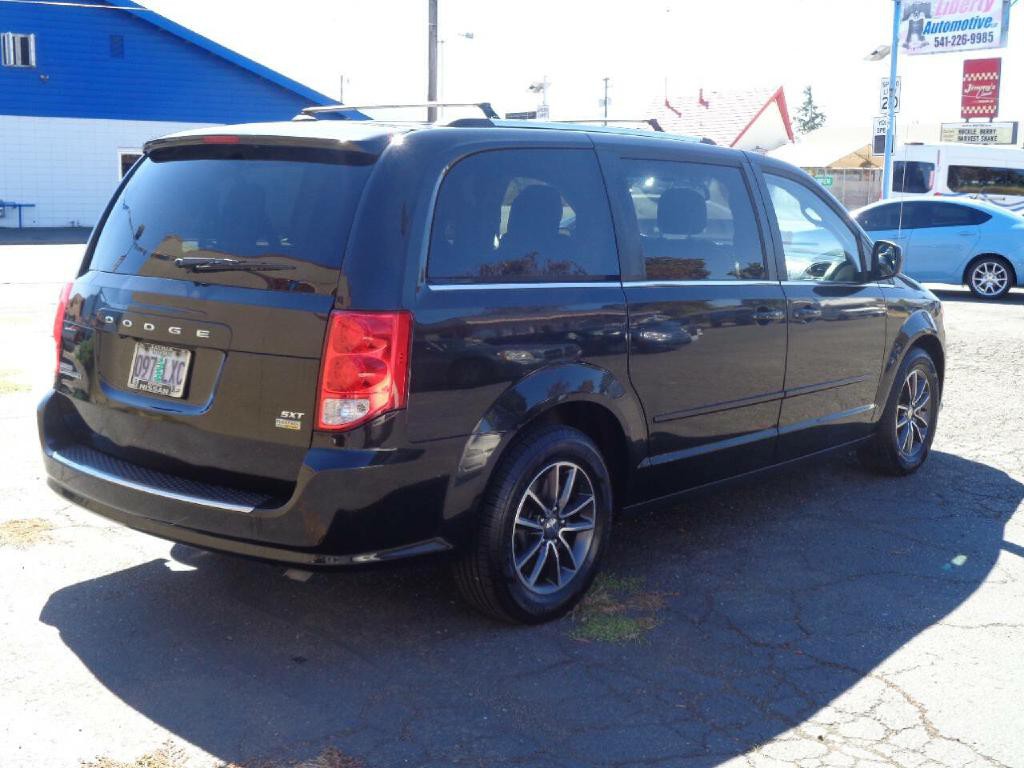 2017 Dodge Grand Caravan Image 8