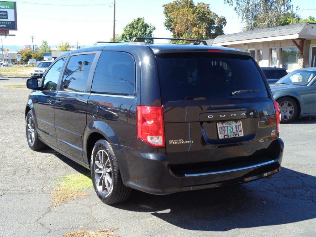 2017 Dodge Grand Caravan Image 11