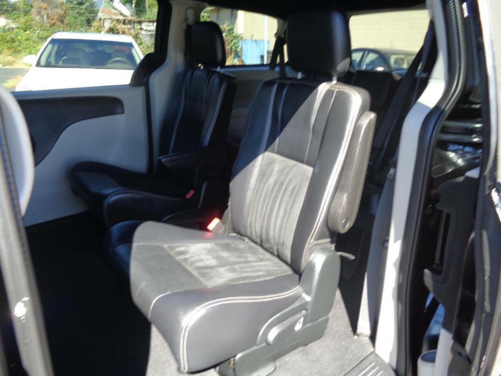 2017 Dodge Grand Caravan Image 13