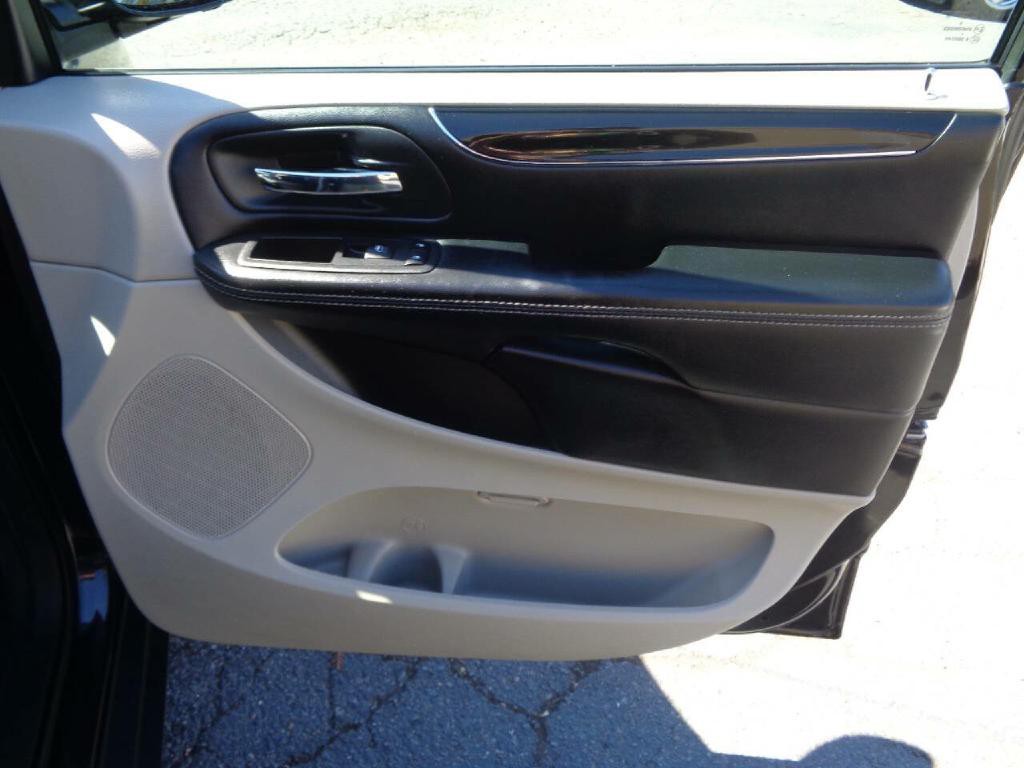 2017 Dodge Grand Caravan Image 16