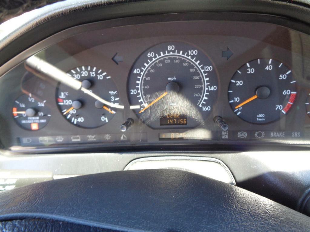 1998 Mercedes-Benz SL-Class Image 19