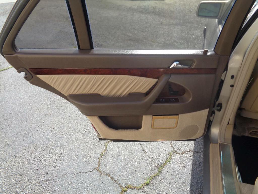 1995 Mercedes-Benz S-Class Image 14