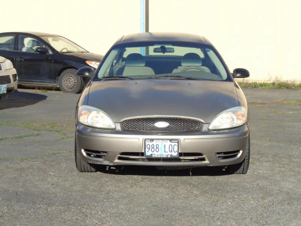 2007 Ford Taurus Image 4