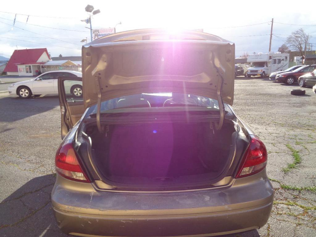 2007 Ford Taurus Image 11