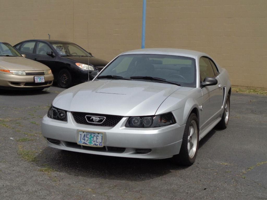 2004 Ford Mustang Image 3