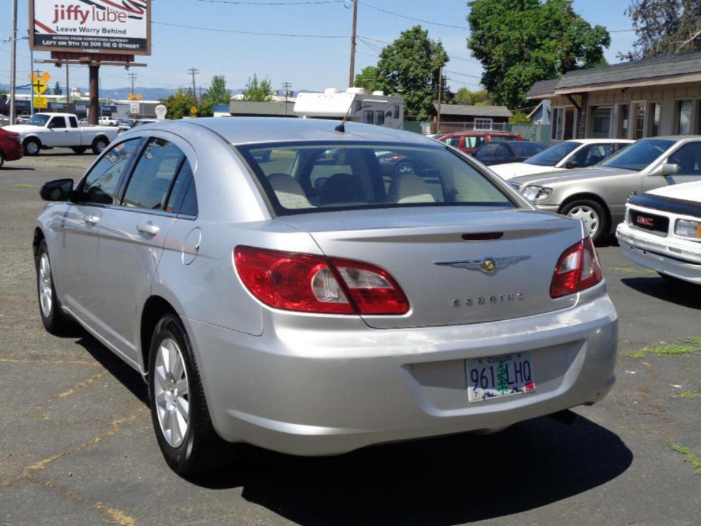 2007 Chrysler Sebring Image 7