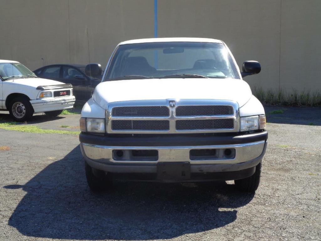 1999 Dodge Ram 1500 Image 4