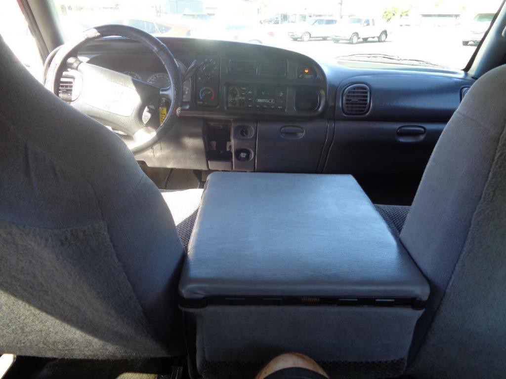 1999 Dodge Ram 1500 Image 16