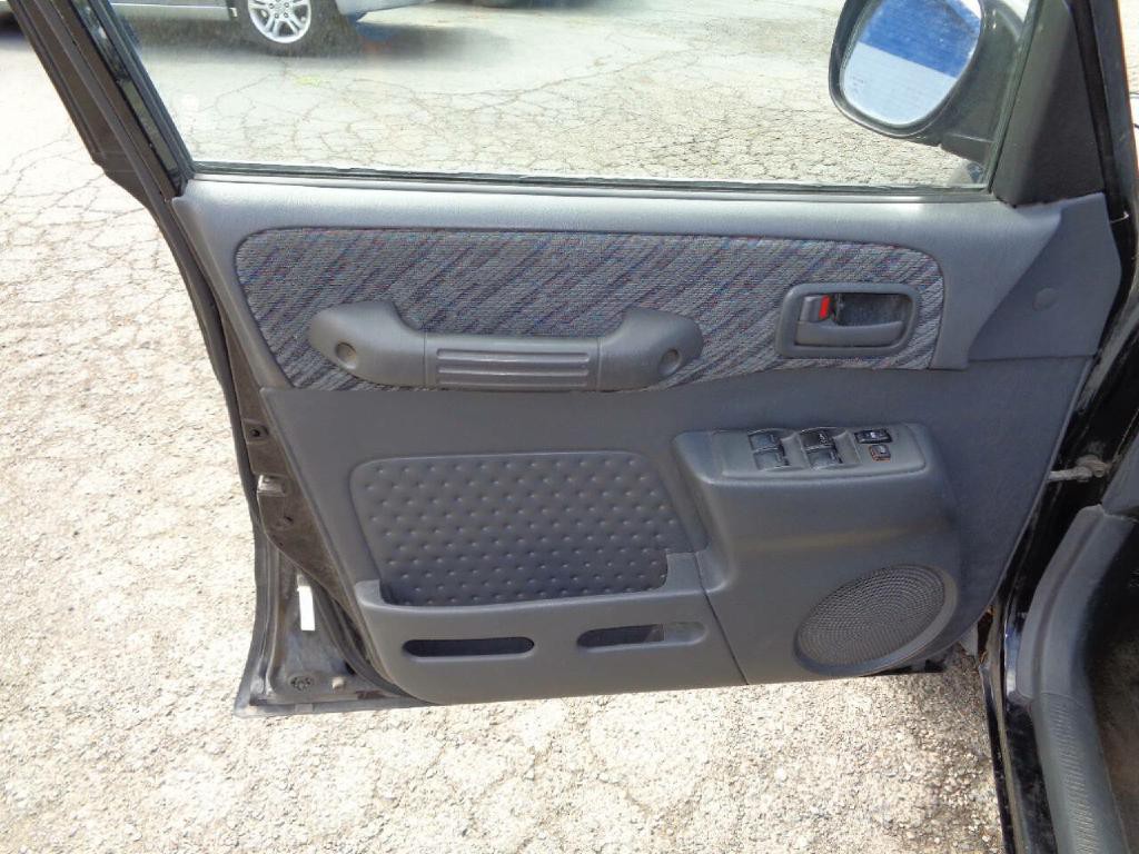 2000 Toyota Rav4 Image 13
